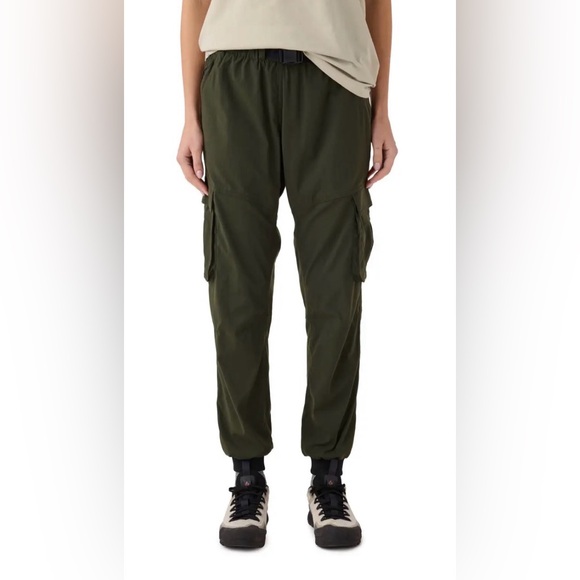 MEC Other - MEC Classic Modern Rad Pants - Women's Olive green